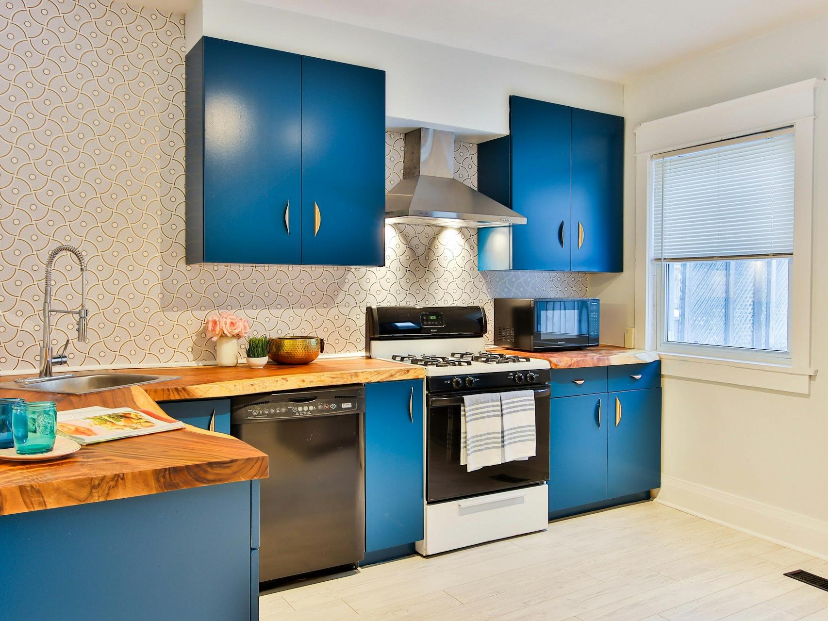 white and brown wooden kitchen cabinet